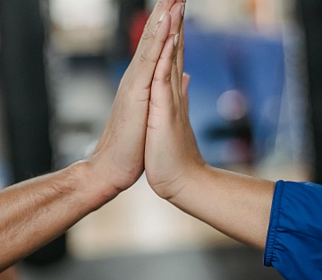 How to Help Your Loved Ones Stick to Their Goals