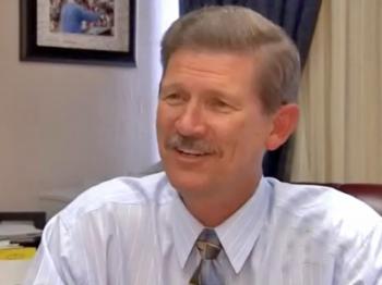 School Superintendent Gives up $800k