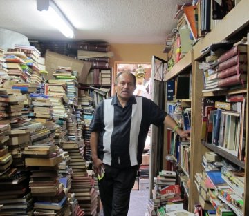 The Man Who Transformed Trash Into a Free Library