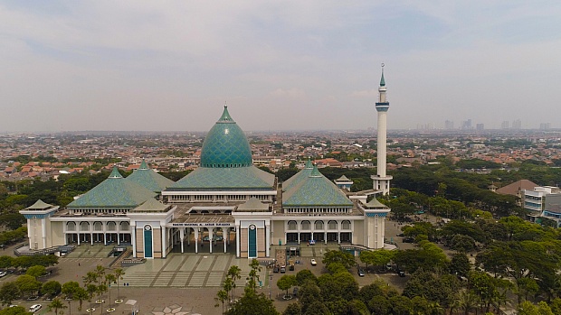 Indonesia’s Mosque Loudspeakers Might Save Lives During Natural Disasters | the Optimist Daily