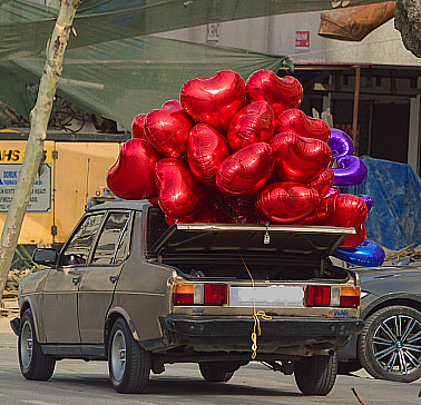 Fifteen Balloons Blocked His Rear Window